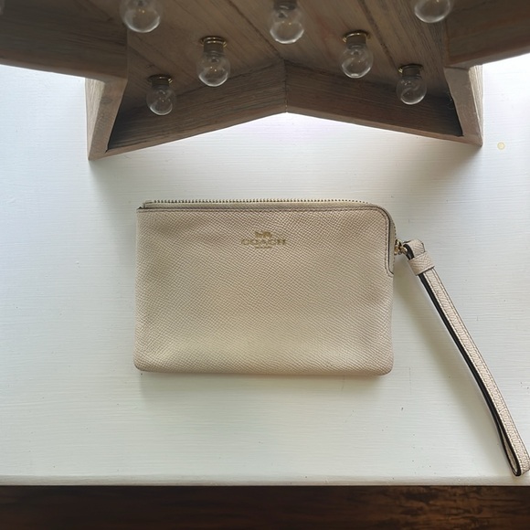 Coach Wristlet - Picture 2 of 2